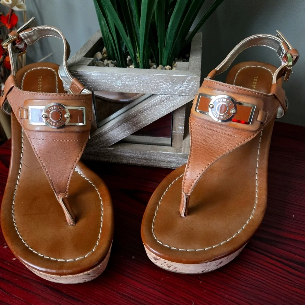 Tommy Hilfiger Wedge Sandals sz 6 1/2 M